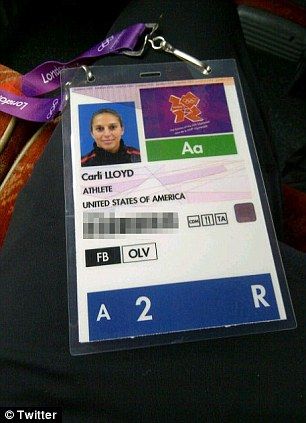 奥运选手上传注册卡照片 信息曝光带来隐患(图