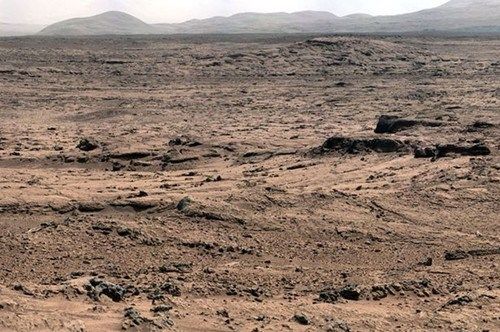 NASA发布疑似火星人图片 未佩戴头盔(图)