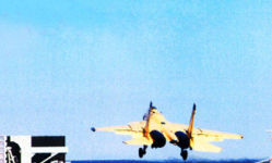 �ҹ���-15����ս���������ڷ�չ����