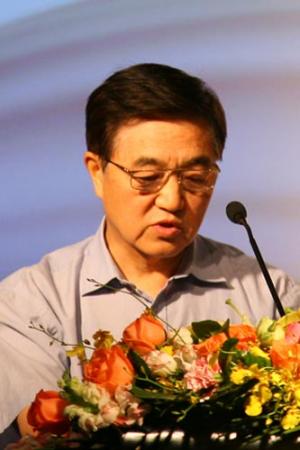 中国民主同盟中央委员会副主席, 全国人大常委李重庵在新东方留学高峰论坛上发表演讲 中国民主同盟中央委员会副主席, 全国人大常委李重庵在新东方留学高峰论坛上发表演讲