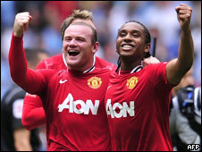 Manchester United footballers Wayne Rooney and Nani 