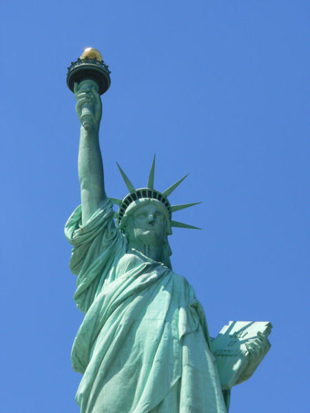 美国自由女神像125岁高龄 将休假一年(图)
