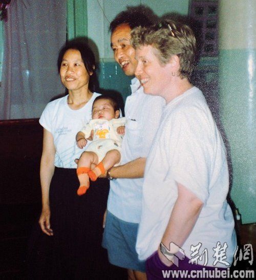 ͼΪ��Margaret(��)1992��Ӽ�����ͥ�нӹ�ŮӤ ����ͼƬ