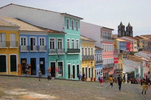 9. Pelourinho, Brazil Ŧ The town has an exquisite historical center (often called Pelourinho) that has so strictly adhered to the original architecture that its now a UNESCO World Heritage site. СһʷַؽϸѭͳĽѾϹ̿֯ΪĻŲ