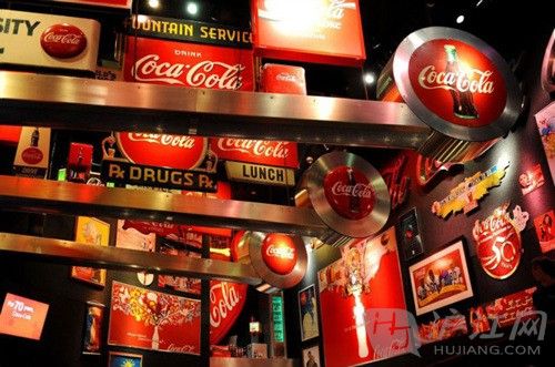 3. Coca-Cola 3. ɿڿ Brand value: $54.9 billion ƷƼֵ549Ԫ 1-year change: 9% 1ֵ䶯9%