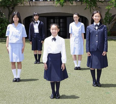 平安女学院现今的初中生校服。