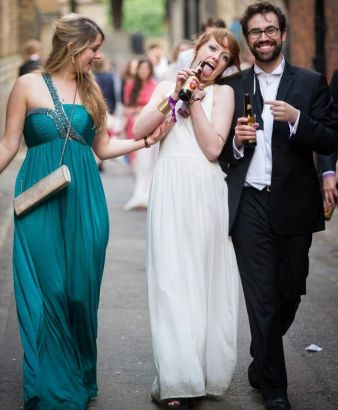 ����ѧ��Ҳ��� ������Ů�ݾƿ�