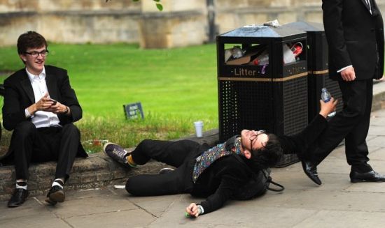 ����ѧ��Ҳ��� ������Ů�ݾƿ�