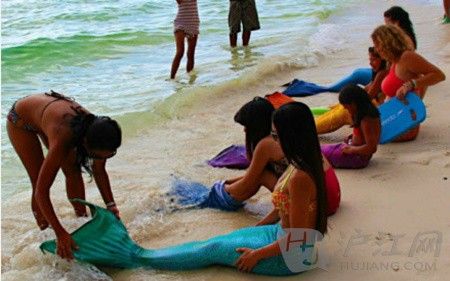 菲律宾美人鱼学院:教你如何做美人鱼(双语)