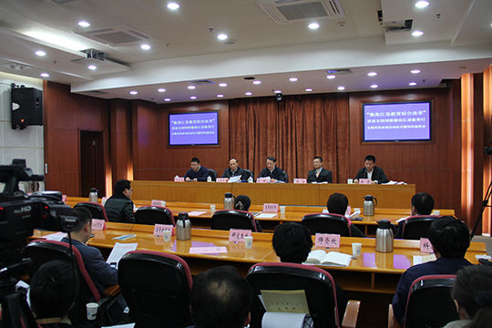 首届全国网络媒体江苏教育行专题采风活动在南