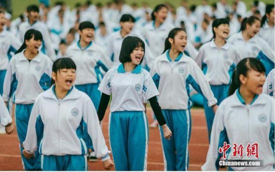 中小学综合>正文3月27日,广东省惠州市教育高级中学中职部春季南宁广西高中排名图片