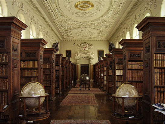 ӢţŴѧʺѧԺͼݡQueens College Library, Oxford University, Oxford, UK