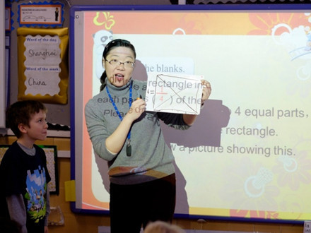 学生数学差 英国教育部引进中国教师(双语)