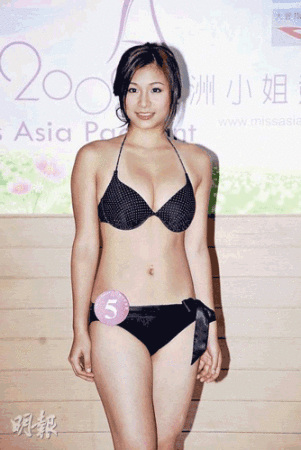 美丽亚姐泳装亮相 大方展火辣身材不尴尬【图】