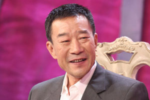揭秘李雪健幕后故事 为演焦裕禄减肥三十斤(图)