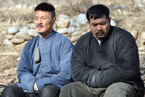 尹铸胜马以《山村大爷》情感纠葛精彩纷呈