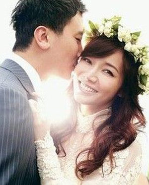 侯佩岑巴厘岛婚纱照曝光 母亲赏女婿满分(图)