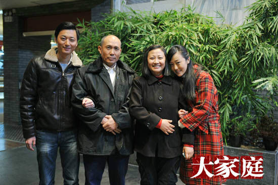 《大家庭》小结巴康恒涛戏份出彩