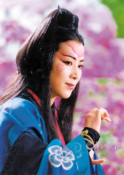 陈乔恩谈新版东方不败:她是女人,不用自宫|《笑