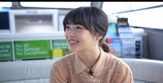 f(x)Sulli克服怕水心理勇敢挑战潜水(图)|f(x)|Sulli