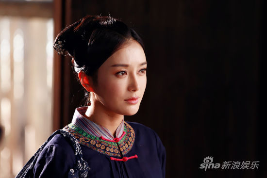 《填四川》开机 秦岚刘冠翔接受入川考验|填四