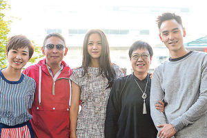 许鞍华大赞钮承泽新作《军中乐园》