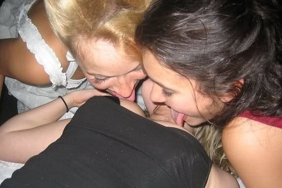 [茶娱饭后]艳照门第4波吸血鬼妮娜惨遭殃