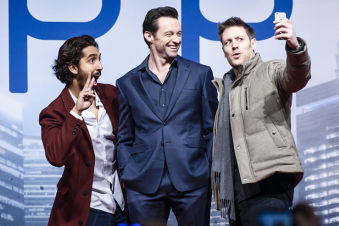 《超能查派》发布会 导演携"狼叔"归来