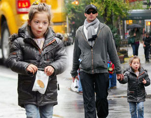 ��-�ܿ�����Ů������#չ�ȸ��黳 