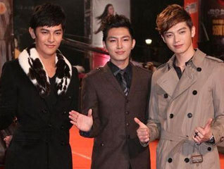 ���ֺ�˧������#̨����ӽ���̺