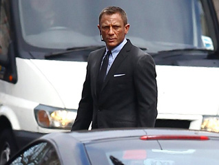 ��007�ս�Σ����Ƭ��#���׸���װ��������ʮ��