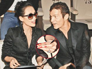 ������Vivi���۳�ϯʱװ��#���Ʒ��ִ���