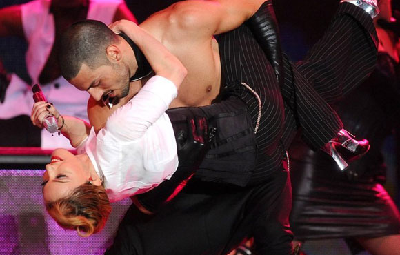 ���Ƚ�3������һ�ֵ�����Ѳ�ݿ��ܣ�50���������������������������ջ�