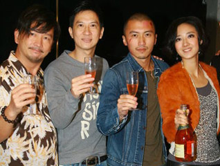 ����Ƭ�����ˡ����ɱ��#л�����żһԽ�ɫ����ת