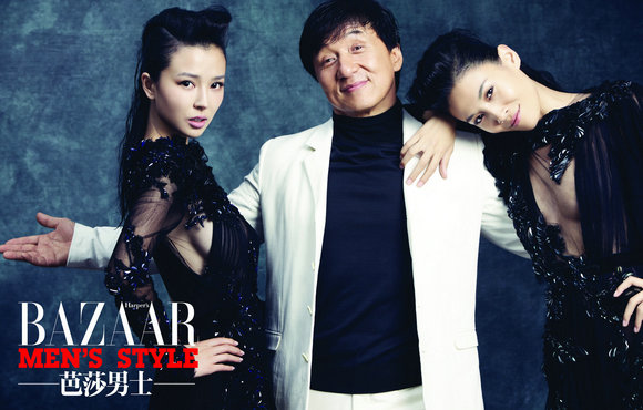 ��ʮ����Ф����ʱ�д�Ƭ������һ������ɫ������ӵ����������λ��Ů�������������ˡ�