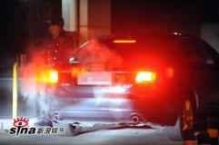 章子怡圣诞变装秀 似赴京郊看心理医生【图】