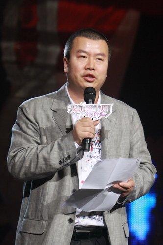 陈梁致词 “天裁”闪亮登场汇聚顶级时尚提升品牌价值