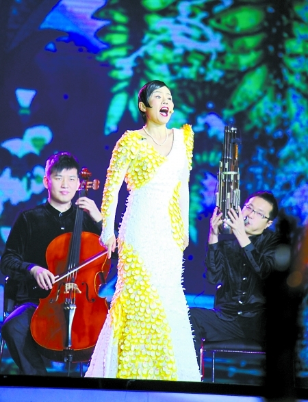 江苏春晚龚琳娜推新神曲 郭德纲搭档孟飞|龚琳