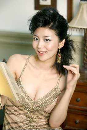 资料图片：韩国女星朴率美精美写真(5)