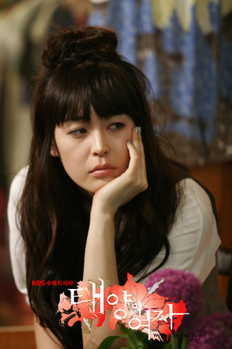 资料图片:韩剧《太阳的女人》精彩剧照(42)