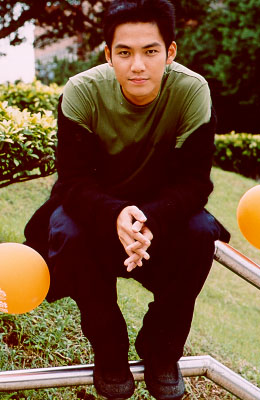 资料图片:电视剧《上错楼梯睡错床》剧照(22)