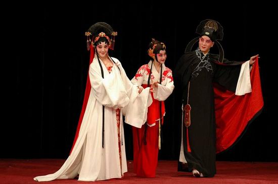由北方昆曲剧院推出的全本《西厢记》将作为第六届戏剧舞蹈季戏剧类