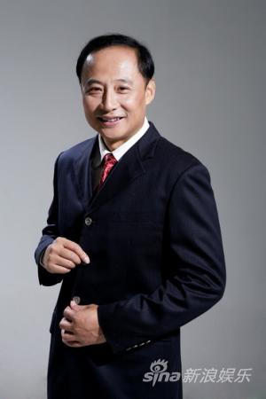 周野芒出演《无人生还》将杀人游戏搬上话剧场