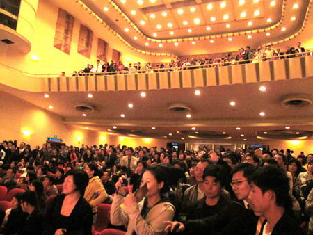 《甜蜜蜜》上海完美收官 沙溢版雷雷成经典痞子_影音娱乐_新浪网