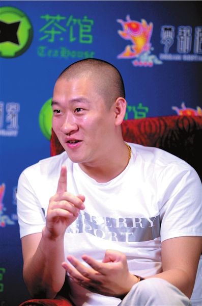 大金子虽然涉猎广泛,但深知在小剧场说相声才是根本