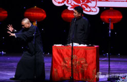 德云社纪念侯耀文郭德纲说《一户侯》