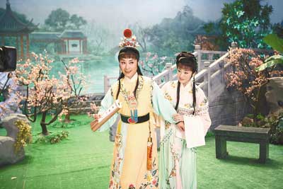 越剧电影《红楼梦》北大受捧导演韦翔东圆梦