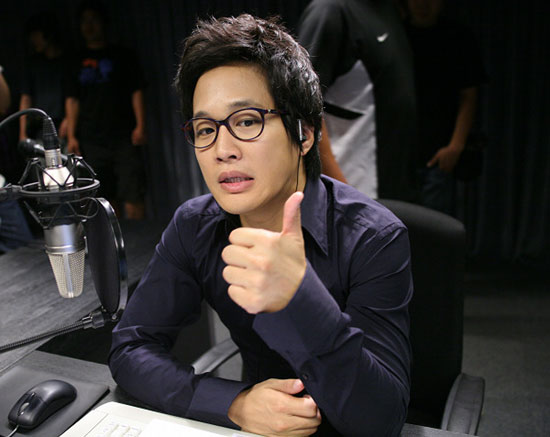 车太贤《非常主播》演绎36岁型男遭遇22岁女儿_影音娱乐_新浪网