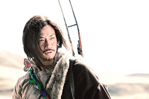 何润东由戴玮执导,何润东参与演出的西藏主题电影《西藏往事》昨天