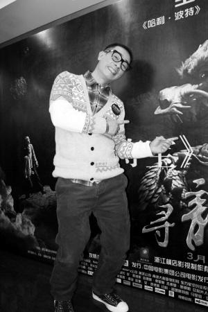 陈小春：也曾想穿婚纱玩反串害怕以后小孩吃惊